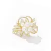 Nova atmosfera de luxo broche requintado flash diamante pérola corpete nicho alto design sentido alfinete temperamento acessórios
