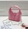 Bolso de Mujer de Alta Gama Retro con Textura de Lujo Ligero de Moda, Nuevo Diseño de Nicho Transfronterizo, Bolso de Mano Suave de PU para Salir