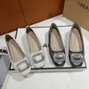 Zapatos de Salón Bajos para Mujer 2026 Estilo Nuevo, Adecuados para Combinar con Faldas, Estilo Suave, Cómodos para los Pies, Zapatos de Noche, Versátiles para el Viaje Diario, Zapatos de Abuela de Cuero Suave