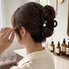 Pinza de pelo coreana de alta gama para mujer, exquisita pinza de tiburón para la parte trasera de la cabeza, pinza de pelo de verano, pasador de estrella de dibujos animados, accesorio para el cabello