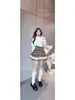 Conjunto Feminino Plus Size de Tricô com Gola Alta e Mangas Caídas, com Saia com Renda Xadrez Marrom, Modelador para Primavera e Outono