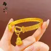 Tienda de Oro Mismo Estilo Pulsera de Flor de Peonía Color Arena Dorada con Palabras Auspiciosas, Dios de la Riqueza, Carácter de Bendición, Gran Fortuna, Alta Retención de Color, Pulsera Abierta al por Mayor
