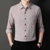 Camisa Masculina de Manga Longa para Comércio Exterior Transfronteiriço, Meia-Idade, Primavera e Outono, Algodão-Linho Sintético, Listras Verticais, Casual, Gola de Lapela, Bolso Real, Roupa Masculina