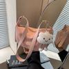 Bolso de gran capacidad para mujer, novedad de 2024, de alta gama, con textura de nicho, combinable con todo, para verano, bandolera de hombro tipo bola de masa.