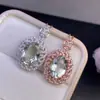 ¡Colgante de cristal verde natural! ¡El cristal está limpio! ¡El color fuego es súper fuerte! El tamaño de la piedra suelta es 10*14mm