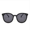 Nuevas Gafas de Sol 2021 para Mujer Estilo Coreano Celebridad de Internet Gafas Delgadas ins Gafas de Sol para Hombre Conducción de Una Pieza Cabello