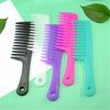 Suministro de Yiwu peine para el cabello de dientes anchos engrosado peine para champú de dientes grandes peine de dientes largos peine para champú de cabello largo peine de masaje en stock