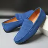 Suprimento transfronteiriço, sapatos casuais masculinos slip-on de bico fino, novos estilos, tamanhos 40-48, tamanhos grandes, sapatos de sola baixa, modelo de exportação, sapatos masculinos, vermelho