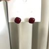 Brincos geométricos requintados e pequenos, simples, com esmalte vermelho, tendência da moda, sentido avançado, brincos doces e frescos, explosões