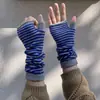 Nuevos guantes de punto sin dedos de bloques de color a rayas 2022 para mujer, calentadores de brazos de punto cálidos de invierno