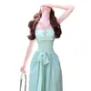 Vestido Tubinho Novo Estilo Verão 2026 Verde Menta Francês para Mulheres, Estilo Resort à Beira-Mar, Acinturado, Vestido Longo Ombro a Ombro