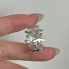 Plata de Ley S925 Estilo Coreano Diseño de Nicho Sentido de Diseño Retro Flor Pequeña Anillo Sencillo Estilo Coreano Estilo Coreano Moda Anillo para el Dedo
