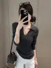 Blusa de tricô de cor sólida estilo francês com gola polo e mangas compridas para mulheres, novo modelo outono 2026, elegante e justa para figuras petites