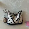 Bolso Cubo de Lunares para Mujer 2026 Nuevo de Moda Bolso de un Solo Hombro para Debajo del Brazo Bolso de Mano Versátil y de Moda para el Uso Diario y el Viaje