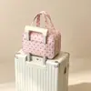 Yiwu En Stock Gran Capacidad Super Almacenamiento Productos para el Cuidado de la Piel Artículos de Tocador Almacenamiento Integral Soporta Logo Personalizado