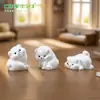 Micro-Paisaje Creativo Lindo Perro Blanco Pequeño Gordito Muñeca Linda Accesorios de Decoración DIY Mini Adornos de Escritorio