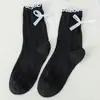 Calcetines Nuevos de Primavera y Verano, Transpirables, Versátiles, de Media Pantorrilla, con Bordes Fruncidos y Lazo, Calcetines JK que No se Resbalan, en un Diseño Lolita Estilo Escolar