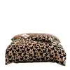 Manta con Estampado de Leopardo Maillard de Piel de Conejo Juego de Cuatro Piezas Invierno Engrosado Cálido Sábana Bajera y Funda de Edredón de Terciopelo de Leche Ropa de Cama
