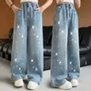 Calça Jeans Feminina Primavera e Outono 2026 Novo Estilo Coreano Solta Calça Comprida Infantil para Crianças Maiores, Afinando Estampa de Estrela Calça de Barra Larga Tendência