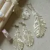Pendientes de Gancho con Borla Hechos a Mano, Ligeros como Plumas, para Mujer, Lujo Accesible, Elegantes, Modernos y de Moda