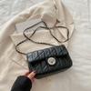 Bolsas da Moda Tendência Primavera 2025 Novo Casual Design de Nicho Feminino Retro Uma Alça Transversal Pequena Quadrada