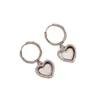 Elegante Versátil Colgante de Cobre Forma de Corazón Joyería Dulce Flor Hueca Corazón de Melocotón Concha Blanca Incrustada Diamante Clip de Oreja Set de Collar para Mujeres