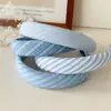 Faixa de cabelo esponja xadrez azul fresco de três estados, faixa de cabeça fashion, sarja versátil, grampo de pressão para o topo da cabeça