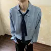 Camisa de Gravata Azul Listrada Texturizada para Homem Primavera 2026 Nova Solta Casual Retrô Estilo Hong Kong Manga Longa