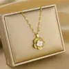 Suministro Transfronterizo de Accesorios con Colgante de Flor de Girasol de Lujo Ligero Collar de Acero de Titanio para Mujer, Cadena Versátil para Clavícula que No se Desvanece