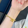 Nuevo Pulsera de Felicidad de Dos Mundos, Flor de Loto y Vaina de Loto, Regalo Elegante, Lujo Ligero, Moda Femenina Personalizada, Joyería de Mano Antigua