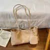 Bolsa de Hombro Individual de Cuero de Cera de Aceite Transfronteriza de Comercio Exterior para Mujer Nueva Elegante Alta Apariencia Bolsa para el Hombro para Viajes al Trabajo Súper Popular Versátil Bolso de Mano