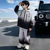 Conjunto de primavera y otoño para niños, conjunto de dos piezas degradado con tres cremalleras, conjunto deportivo cortavientos estilo coreano para niños mayores