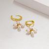 Elegantes pendientes de flor de circón con perla de agua dulce natural y dulce, con hebilla de oreja fresca y diseño de nicho, para mujer