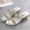 Sandalias de exterior para mujer 2026 nuevo estilo de verano, elegantes y a la moda, moda versátil, tacón grueso, sandalias de puntera abierta de tacón medio francés