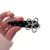 Pinza para el Cabello Elegante de Estilo Francés con Puntos Florales Negros para Mujer, Accesorio de Alta Gama para Otoño e Invierno, Adecuado para Uso Diario y Lavado de Cara