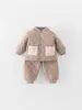 Roupas de Bebê, Macacões Acolchoados de Algodão para Outono e Inverno, Roupas e Calças Quentes de Algodão Fofas para Meninos, Conjuntos Separados para Passear