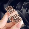 Novo relógio incrustado de diamantes feminino chique TikTok mesmo estilo padrão de carruagem tendência da moda à prova d'água Ins relógio de quartzo feminino