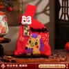 2026 Año del Caballo Nuevo Estilo Chino Festivo Rojo Bolso de Mano Tejido de Moda Versátil Bolsa de Regalo