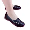 Zapatos Huecos de Nuevo Estilo 2026 para Mujer, Nuevos Modelos de Verano y Otoño para Madres de Mediana Edad y Mayores, Sandalias Slip-On Antideslizantes de Suela Suave