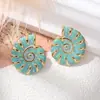 Aretes con forma de concha de venta caliente en stock, aretes de concha de colores dopamina, modernos y versátiles, aretes de nicho y de alta gama