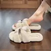 Pantuflas esponjosas de estilo francés para mujer, moda otoño e invierno 2026, con suelas planas suaves para usar en exteriores