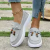 2026 Novos Sapatos Femininos Sola Grossa Mocassins Casuais Couro Fosco Decoração com Cadarço Sapatos Baixos Sapatos da Moda Femininos Sapatos Versáteis Confortáveis
