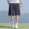 Shorts Jeans Tencel Novo Estilo Verão 2026 para Homens, Finos, Largos, Corte Reto, Calças de Cinco Quartos Modernas e Versáteis para Adolescentes
