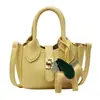 Nova Bolsa de Mão Minimalista de Nicho Estilo Coreano com Padrão de Lichia para Mulheres, Bolsa de Ombro Estilo Balde Fofa da Moda de Verão