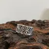 Anillo Prismático Estilo Retro con Patrón de Corazón Hueco para Mujer, Anillo Abierto Ajustable para Parejas, Anillo Ancho de Nicho para Mujer