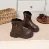 Botas Martin Femininas Moda Primavera e Outono Solado Macio Botas de Cano Curto Versáteis Fivela de Metal Infantil Botas Curtas Simples de Couro Masculinas