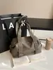 Bolso de Motocicleta Retro Americano Transfronterizo, Bolso de Gran Capacidad para Mujer, Bolso de Hombro de Alta Gama para Viajes y Uso Diario de Mujer