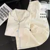 Pijama de Gatinho para Mulheres Algodão Nuvem Tamanho Plus Size Manga Longa Calça Longa Gola Estilo Fofo Roupa de Casa Conjunto de Duas Peças com Bojos