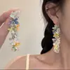 Pendientes de Flor Tejida Estilo Resort Vacacional Romano para Mujer, Clips para Orejas, Pendientes Elegantes de Gama Alta, Clavos Exagerados de Playa
