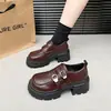 Zapatos de Salón Individuales Retro para Mujer Suela Gruesa Nuevos Mocasines Otoño 2026 Nuevos Pequeño Aumento de Altura Estilo Británico Zapatos Pequeños de Cuero para Mujer